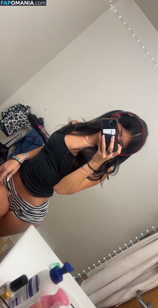 Punchbar / Thea Howe Aka Desnudo OnlyFans  Foto filtrada #16