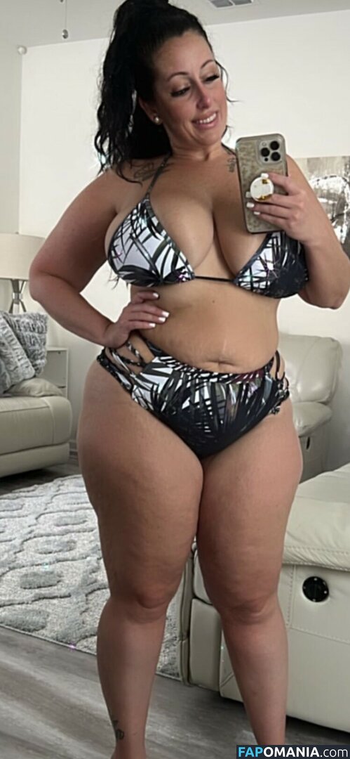 diamondntheruff103 / italianuniqueen / thickitalianmami Desnudo OnlyFans  Foto filtrada #8