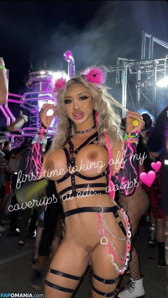 Tiffany Luu / luulii / tluuxox Desnudo OnlyFans  Foto filtrada #3