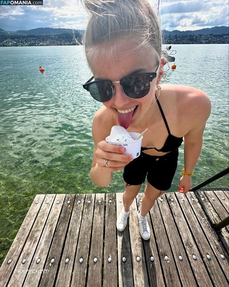 Tina Hausmann Desnudo OnlyFans  Foto filtrada #2