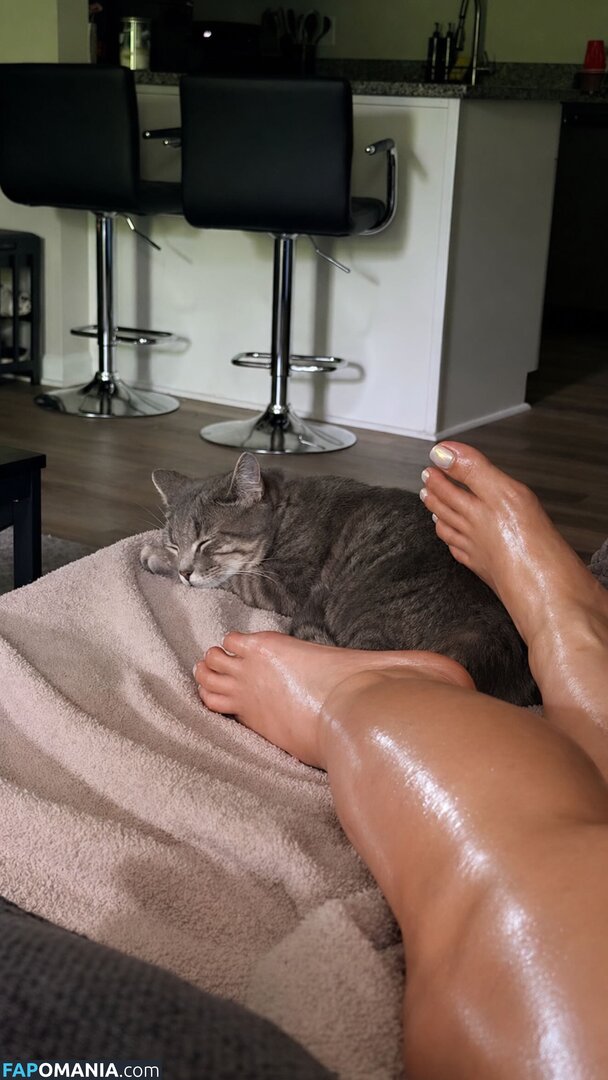 Tray.fitfever | Tray Soe / military / tray.fitfever Desnudo OnlyFans  Foto filtrada #9