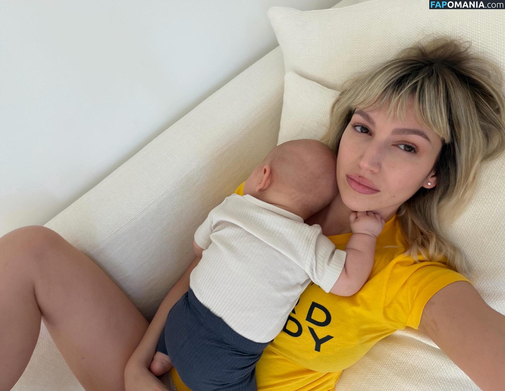 Úrsula Corberó / ursulolita Desnudo OnlyFans  Foto filtrada #6