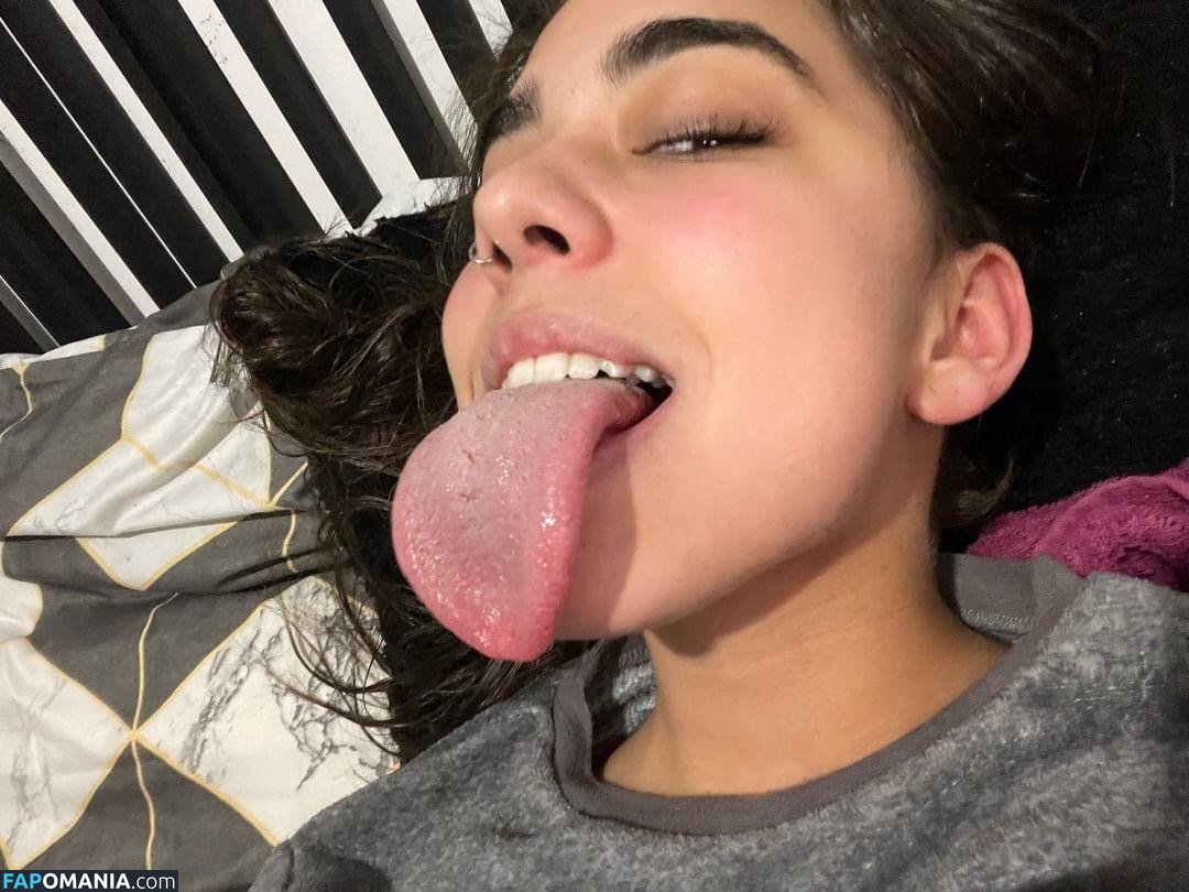 longuetongueegirl_ / noaablaancoo / u489105211 Desnudo OnlyFans  Foto filtrada #5