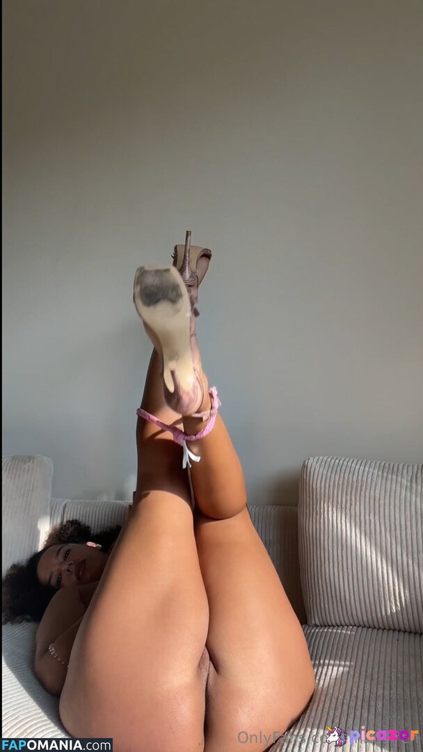 mxdsiren / umshanny Desnudo OnlyFans  Foto filtrada #1
