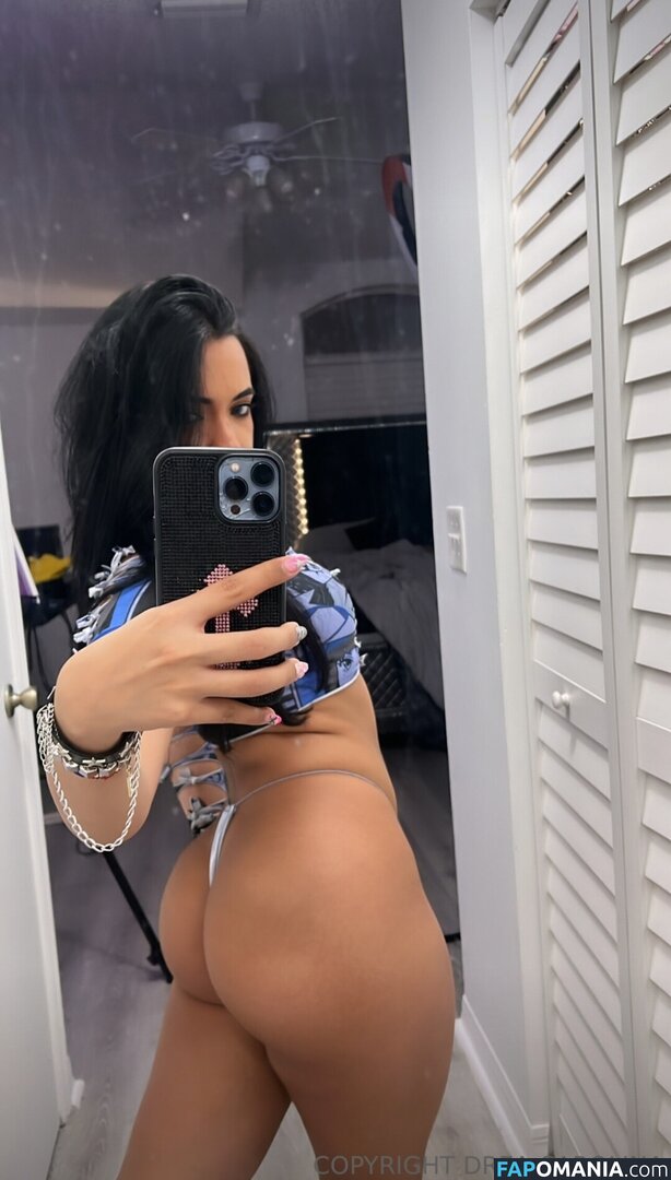 dreacarolina / urfavlatiina Desnudo OnlyFans  Foto filtrada #1