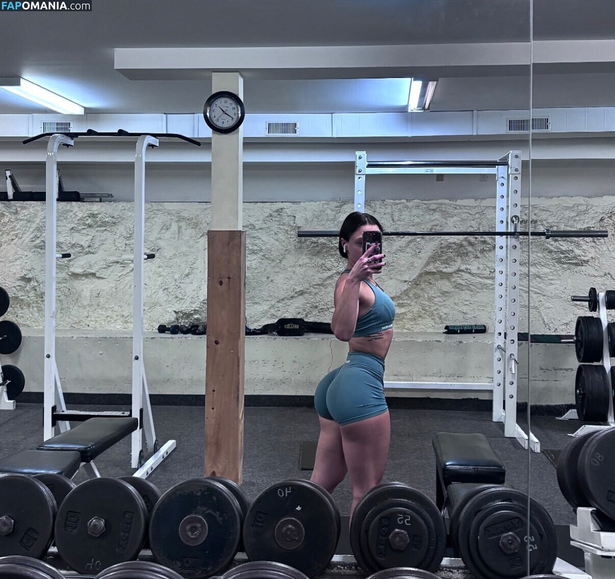 jade / urgymbae / urgymbae1.0 Desnudo OnlyFans  Foto filtrada #6