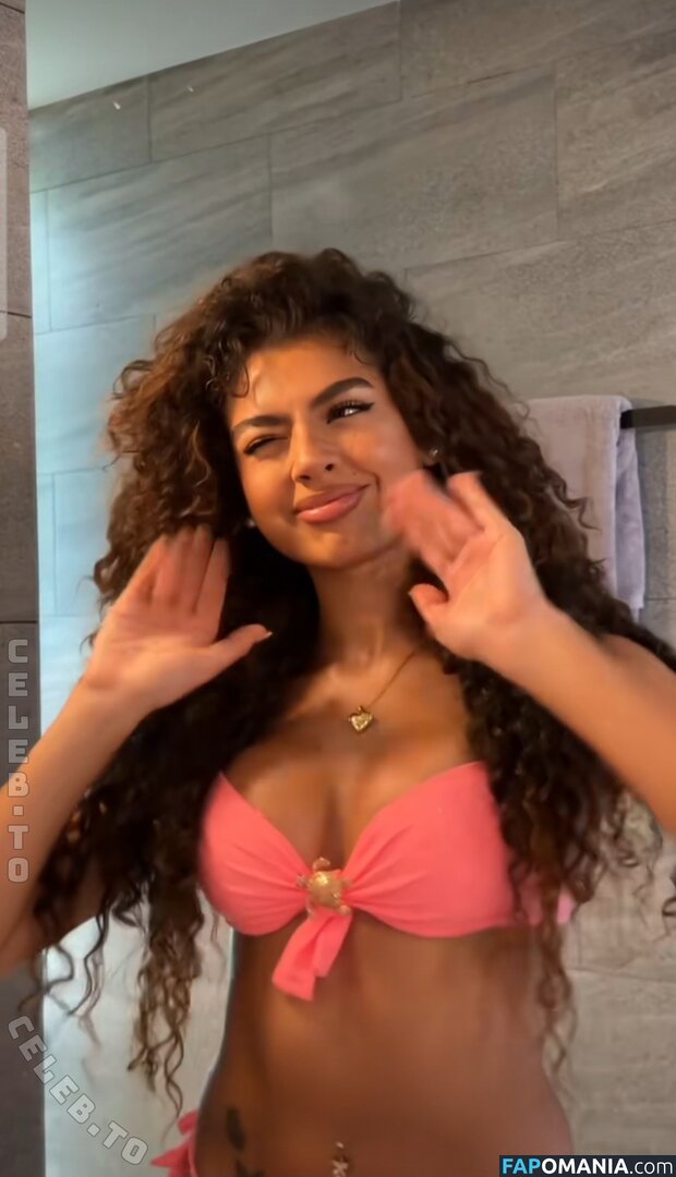 V7ena / u7ena Desnudo OnlyFans  Foto filtrada #5