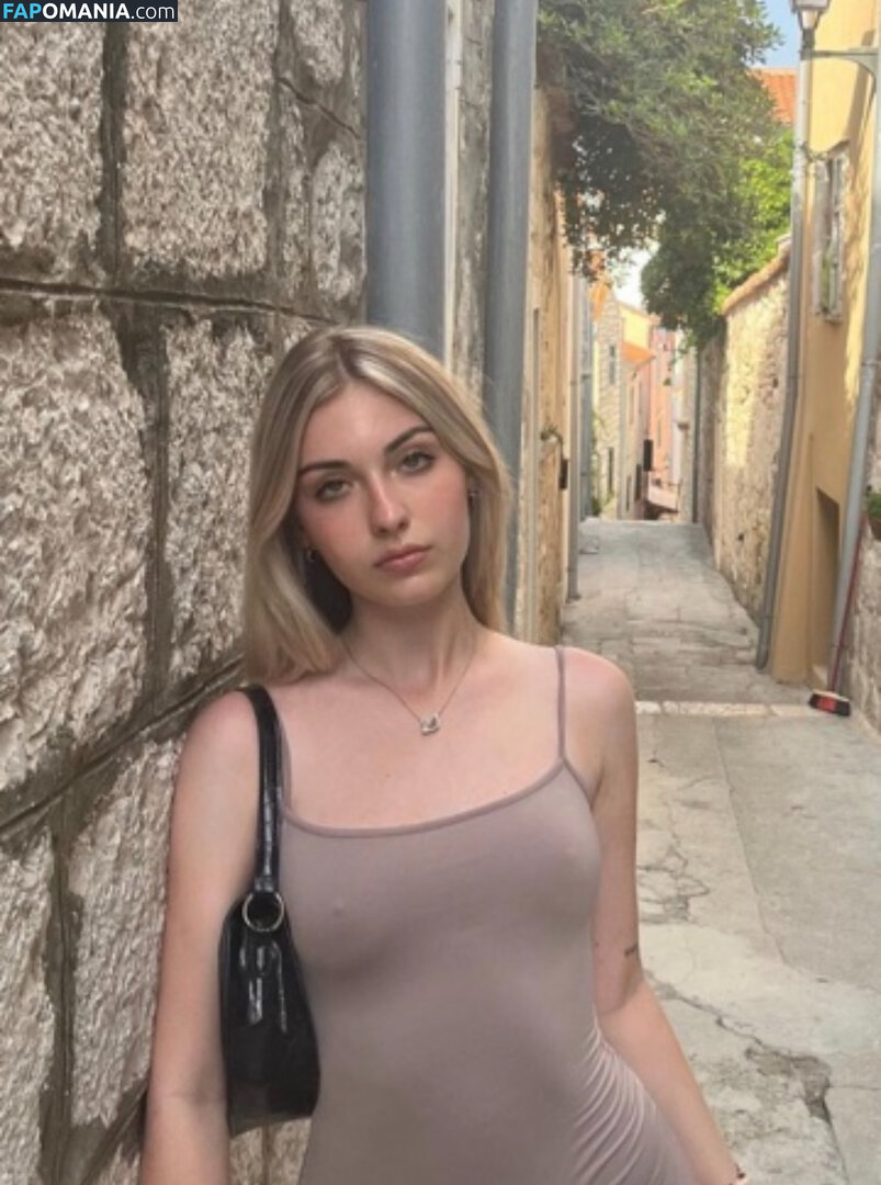Hungarian / Magyar / Vas Megyei Lányok / szps_blnk Desnudo OnlyFans  Foto filtrada #1