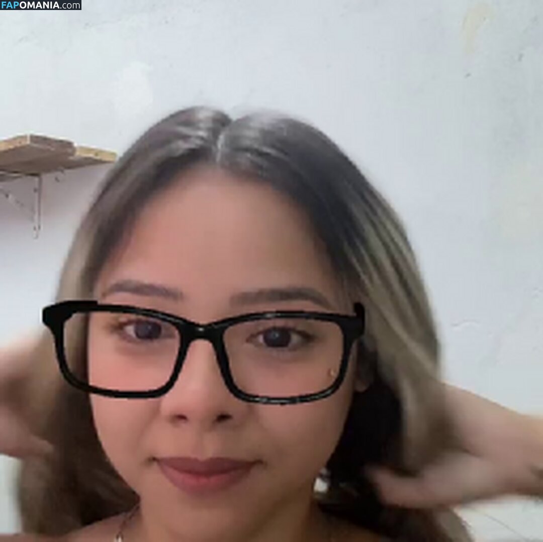 https: / maedostevan / viannaax / viannaax01 Desnudo OnlyFans  Foto filtrada #1