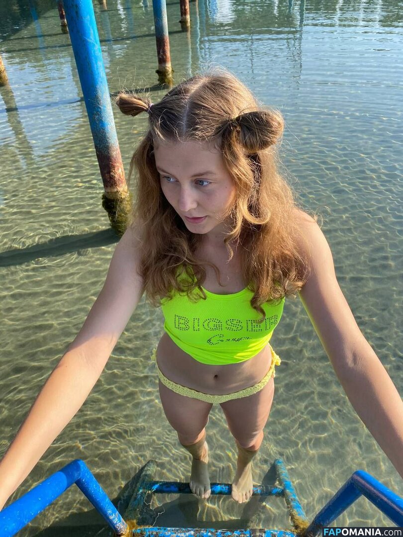 _vitaniemi01 / bloom.xvi / nayane_vitali01 / vitaniemi Desnudo OnlyFans  Foto filtrada #474