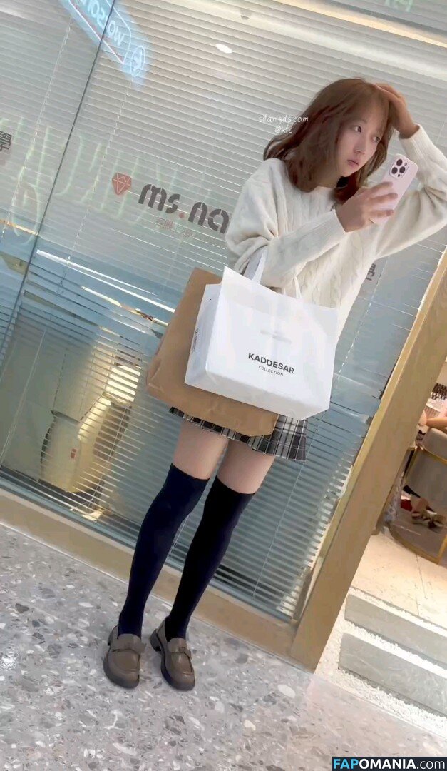 Voyeur Asian Pissing Toilet &Amp; Upskirts Only / girlspissin / https: Desnudo OnlyFans  Foto filtrada #4