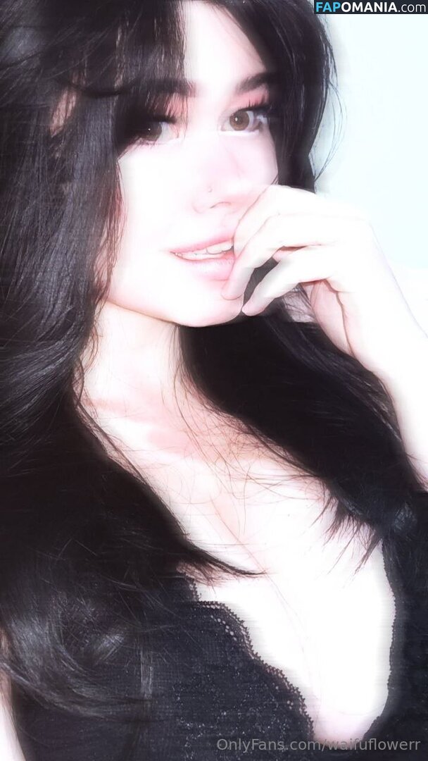 rewolfmi / waifuflowerr Desnudo OnlyFans  Foto filtrada #1