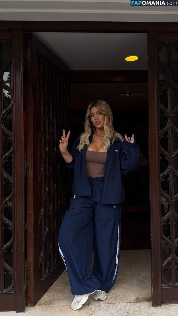 Icardi / Wanda Nara / badbitchwan / wanda_nara / wanditanara Desnudo OnlyFans  Foto filtrada #455