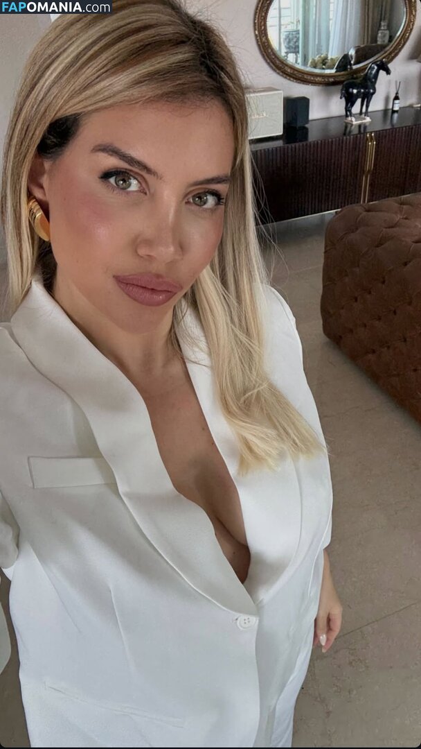 Icardi / Wanda Nara / badbitchwan / wanda_nara / wanditanara Desnudo OnlyFans  Foto filtrada #495