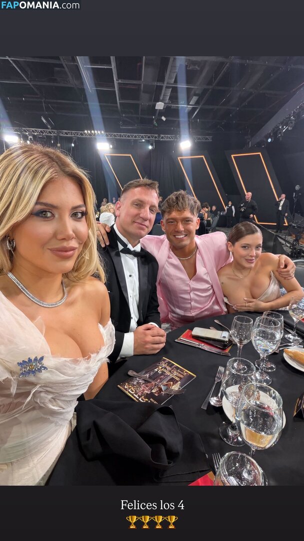 Icardi / Wanda Nara / badbitchwan / wanda_nara / wanditanara Desnudo OnlyFans  Foto filtrada #526