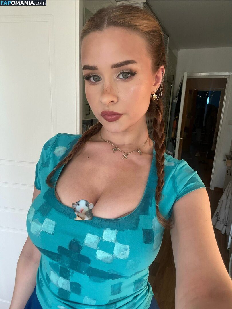 yaboielina Desnudo OnlyFans  Foto filtrada #250