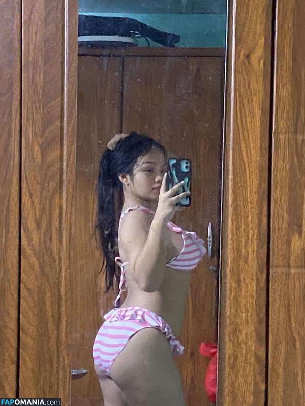 Rhyana mayo / Yana de mesa mayo Desnudo OnlyFans  Foto filtrada #5