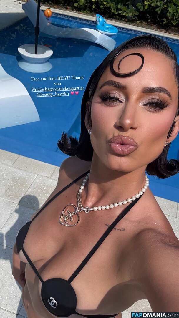 Yesjulz / https: / yesjulztv Desnudo OnlyFans  Foto filtrada #37