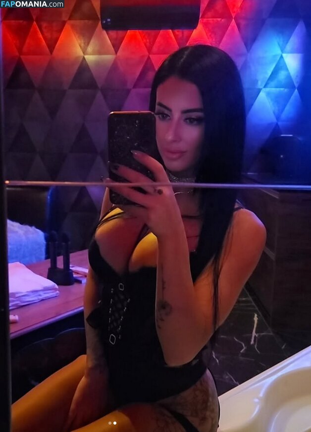 _yourfavouriteflower / https: / yourfavouritelittlebrat Desnudo OnlyFans  Foto filtrada #1
