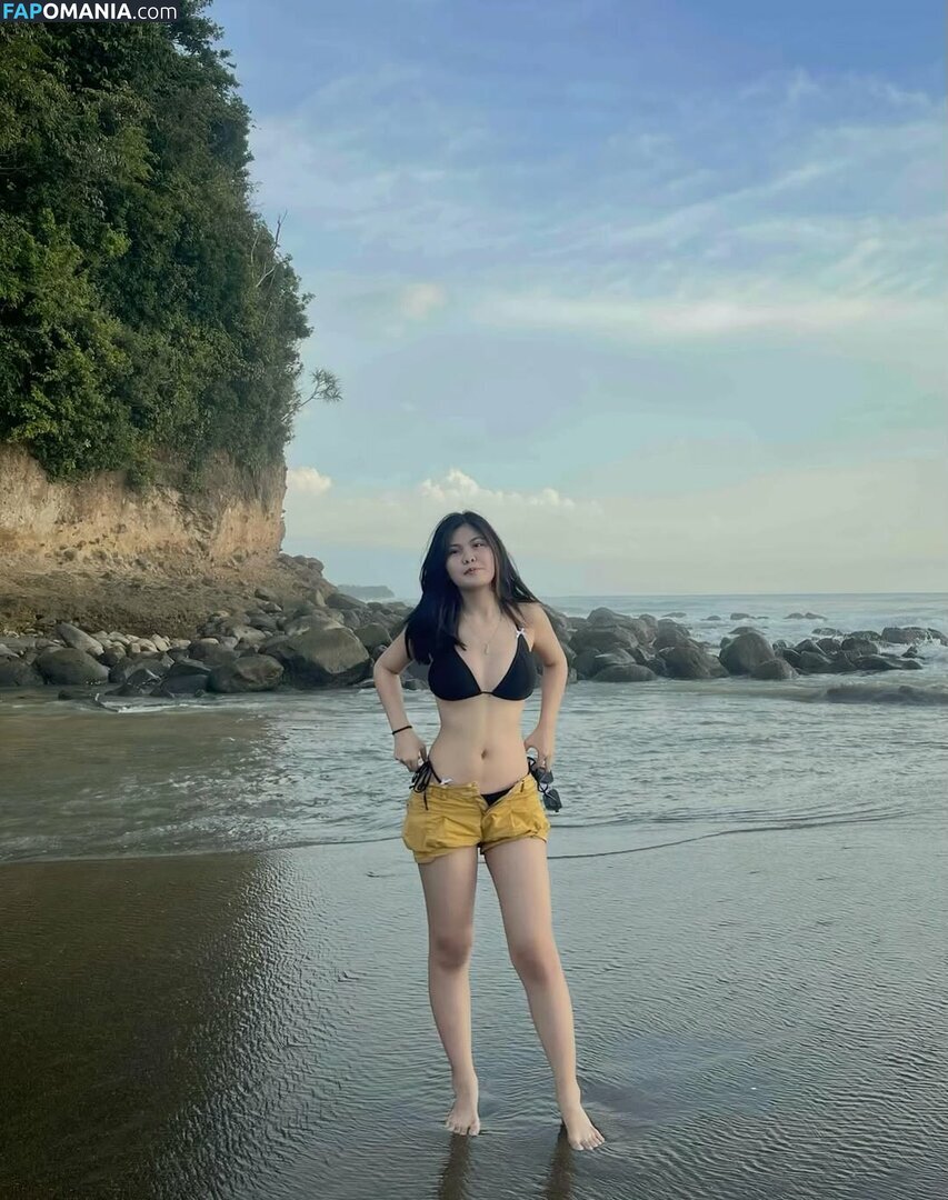 Yuri Gen / ilyrgennn / yengshdx_ Desnudo OnlyFans  Foto filtrada #7