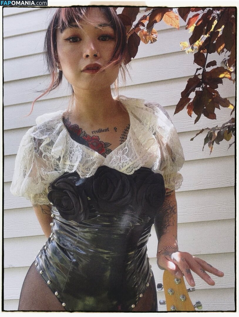 Yvette Young / yvetteyoung Desnudo OnlyFans  Foto filtrada #8
