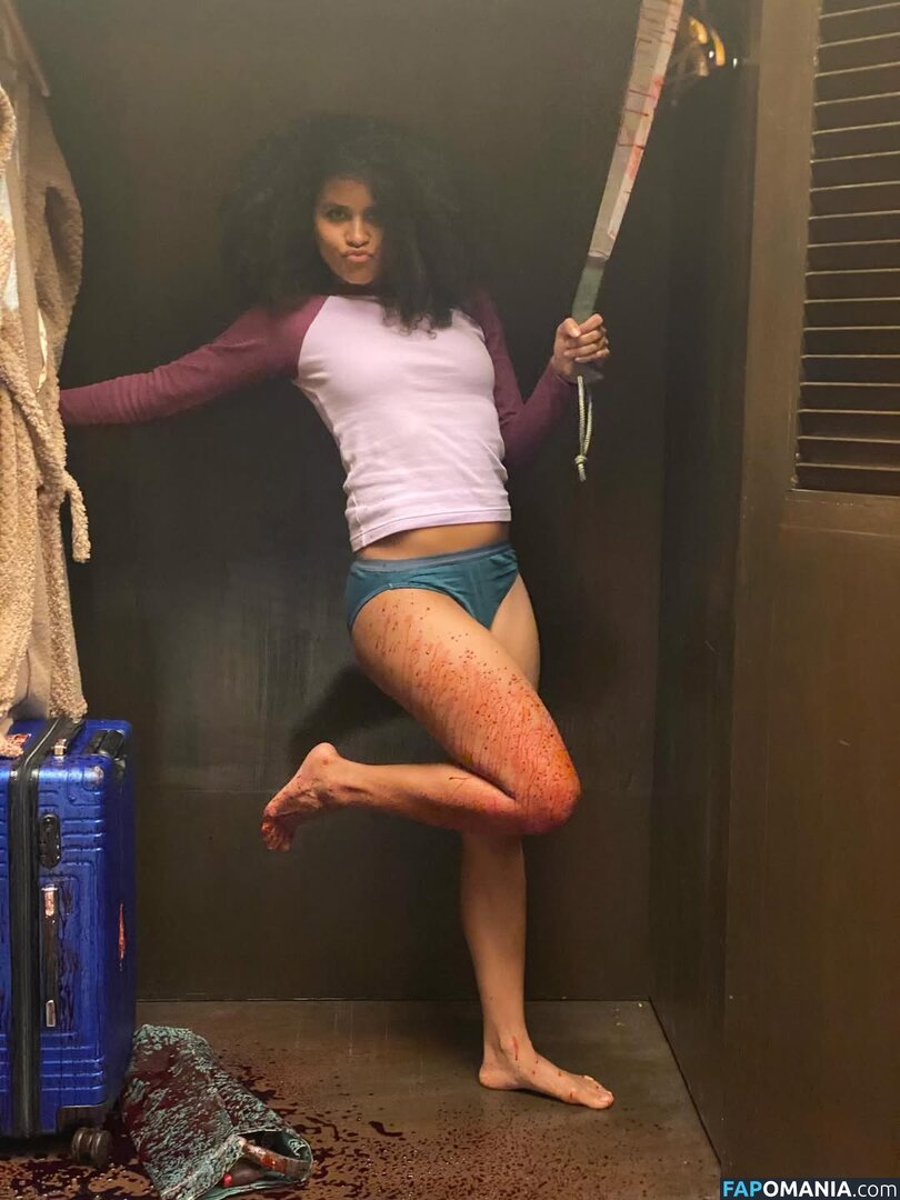 Zazie Beetz / zaziebeetz Desnudo OnlyFans  Foto filtrada #3