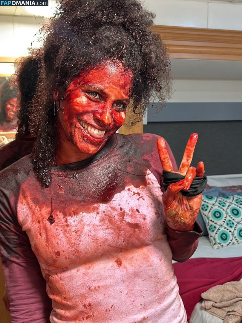 Zazie Beetz / zaziebeetz Desnudo OnlyFans  Foto filtrada #8