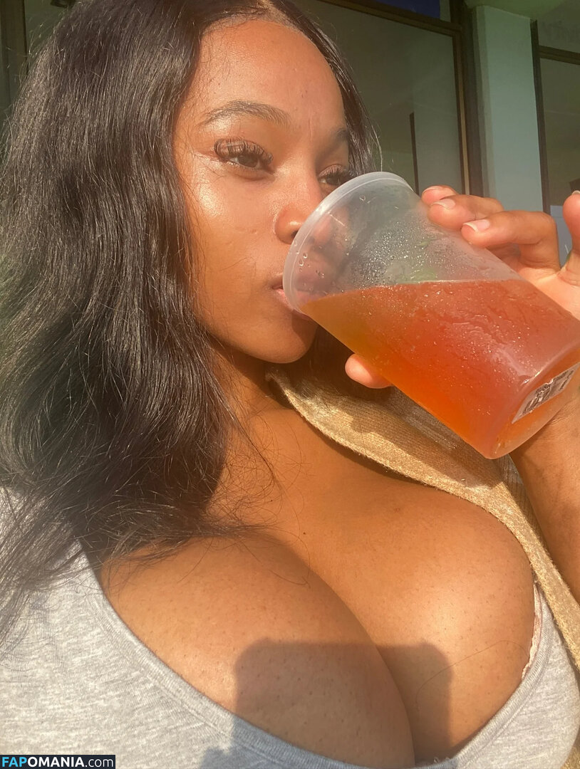Zizipho Ondiswa / majokwenizizipho / zizipho_majokweni Desnudo OnlyFans  Foto filtrada #6