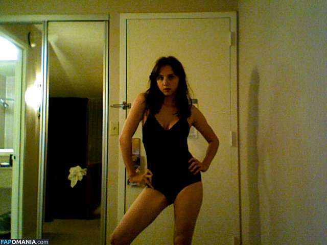 Zoe Swicord Kazan Desnudo OnlyFans  Foto filtrada #2